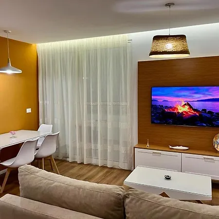 Beta Premium Vacations - Sea View Ap, Fully Equipped & Location Apartment