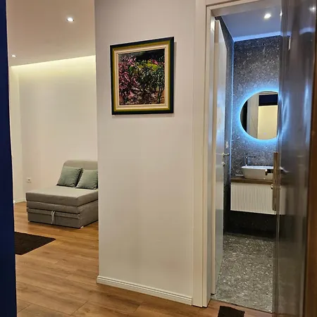 Beta Premium Vacations - Sea View Apts, Fully Equipped & Location Golem (Tirana)